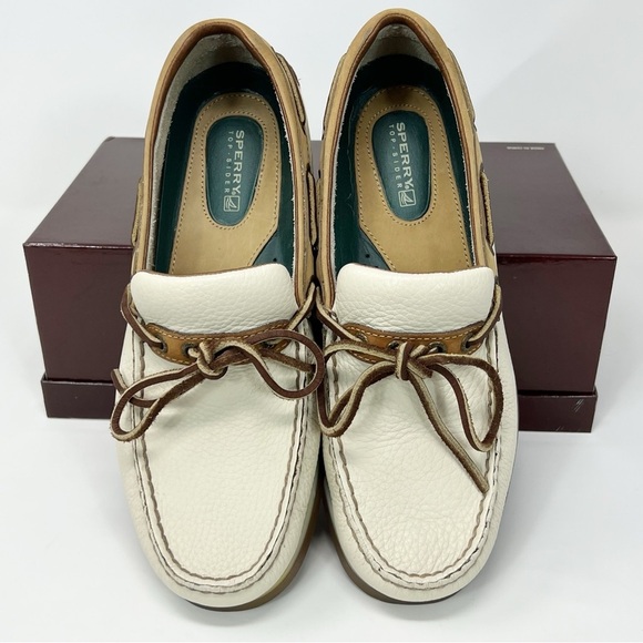 SPERRY leather classic boat shoes, white/cream and brown color - Picture 13 of 16